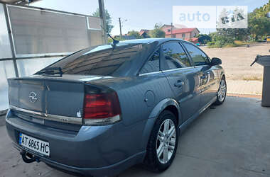 Лифтбек Opel Vectra 2003 в Ивано-Франковске