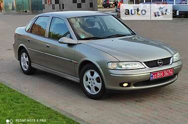 Седан Opel Vectra 1999 в Сарнах