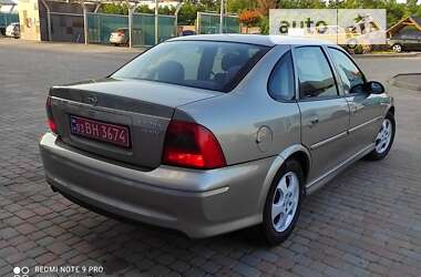 Седан Opel Vectra 1999 в Сарнах