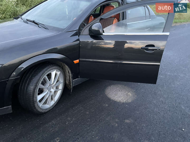 Седан Opel Vectra 2005 в Івано-Франківську