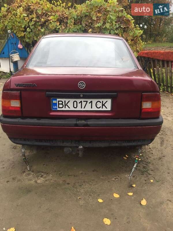 Седан Opel Vectra 1990 в Рожище