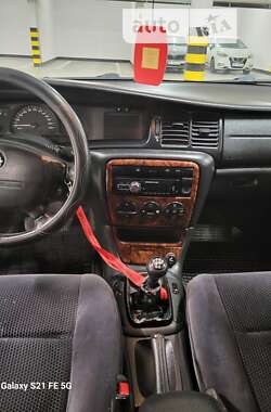 Седан Opel Vectra 2002 в Любомле