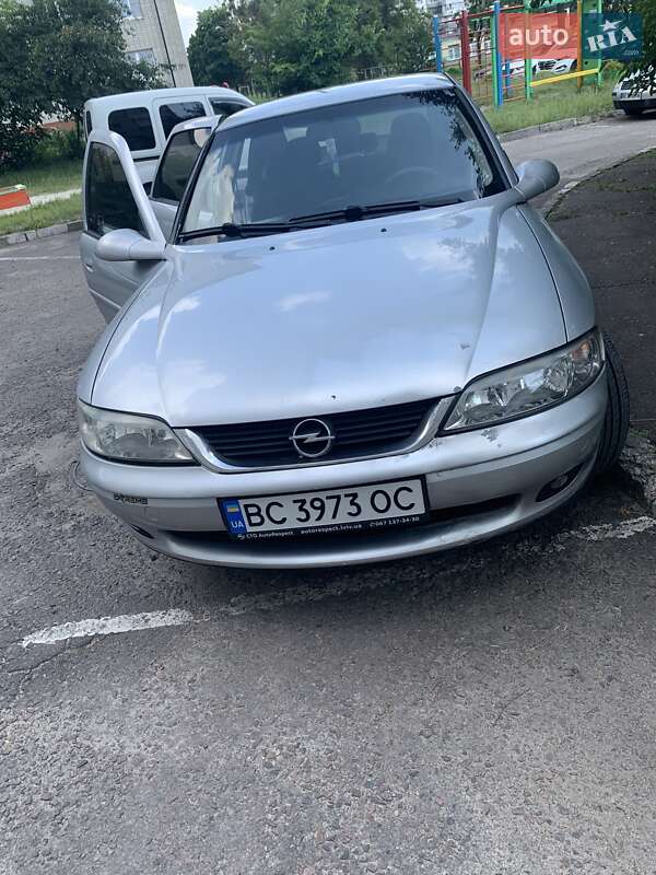 Седан Opel Vectra 2000 в Львове