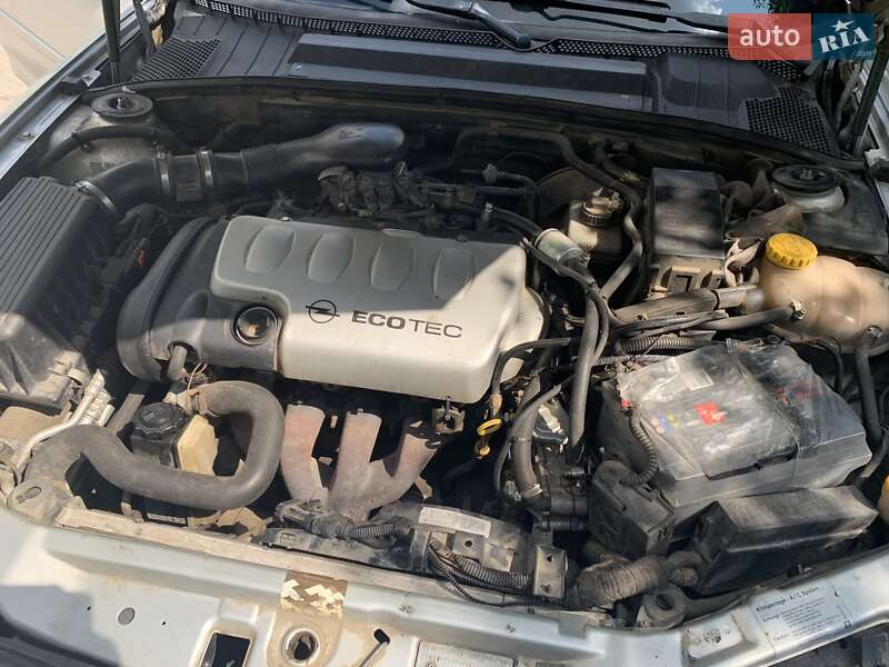 Седан Opel Vectra 2000 в Львове