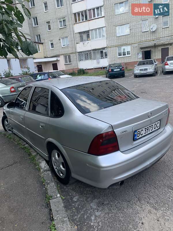 Седан Opel Vectra 2000 в Львове