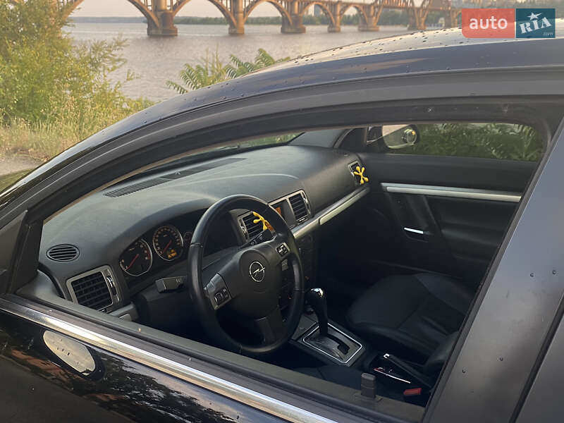 Седан Opel Vectra 2008 в Дніпрі