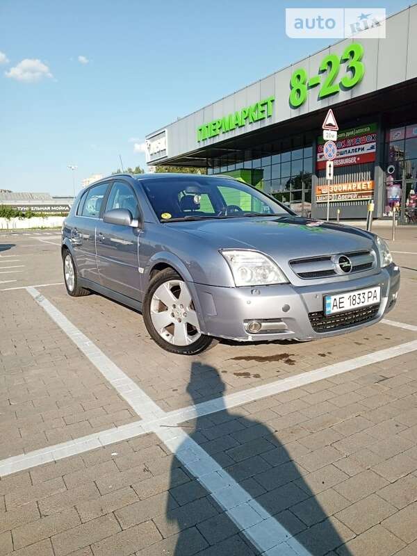 Хэтчбек Opel Vectra 2003 в Киеве