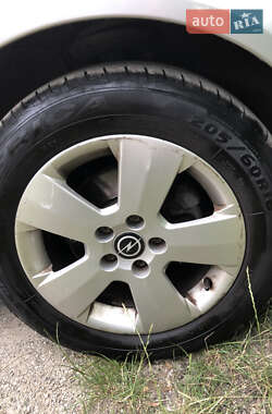 Лифтбек Opel Vectra 2005 в 