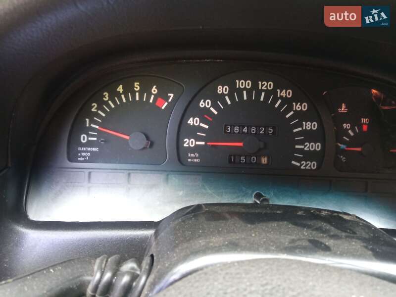 Седан Opel Vectra 1993 в Зборові
