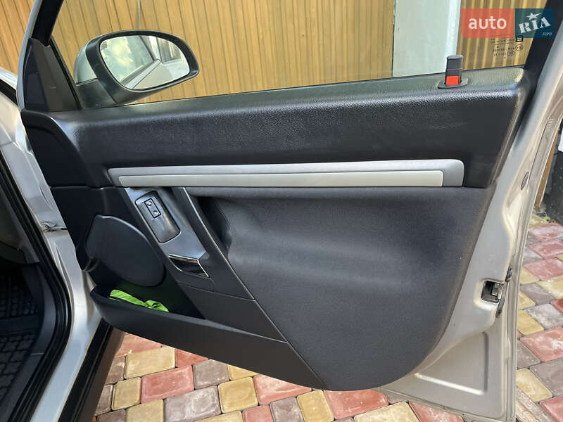 Универсал Opel Vectra 2006 в Звенигородке фото 47 Универсал Opel Vectra 2006 в Звенигородке