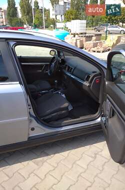 Универсал Opel Vectra 2006 в Близнюках