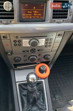 Седан Opel Vectra 2006 в 