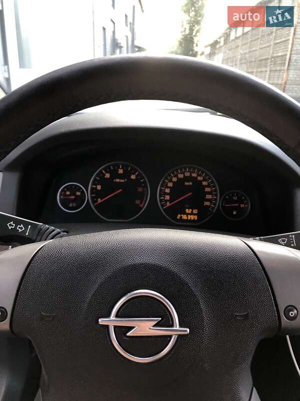 Универсал Opel Vectra 2003 в Киеве