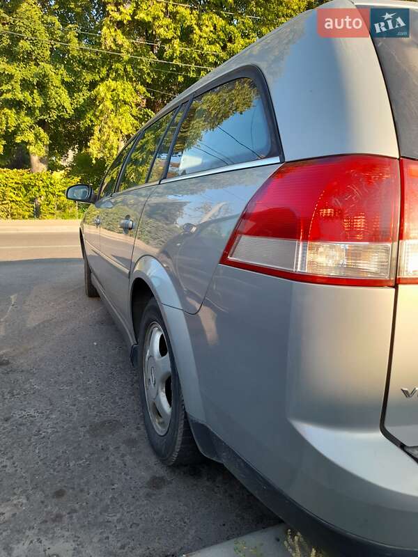 Универсал Opel Vectra 2007 в Коростене