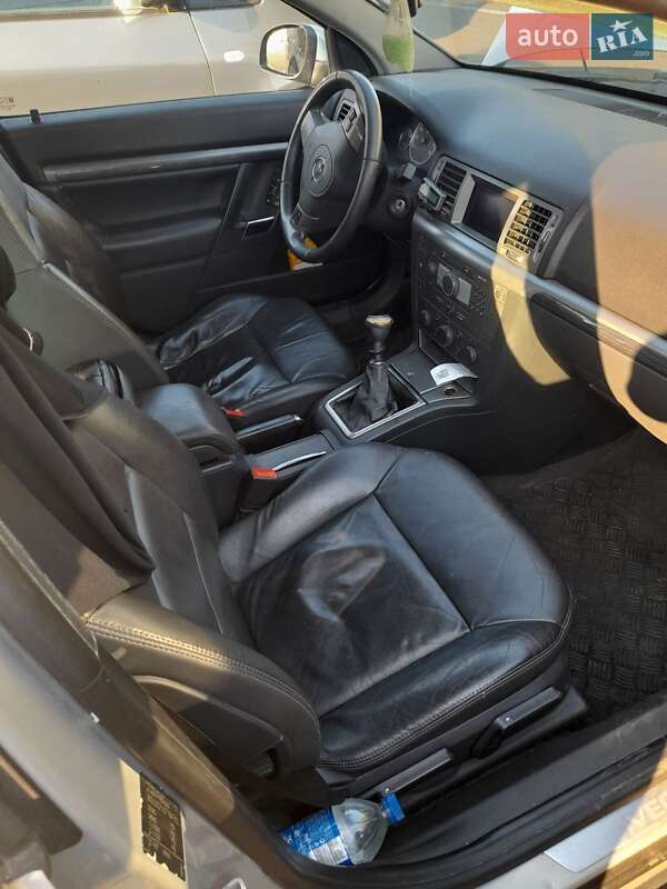 Универсал Opel Vectra 2007 в Коростене