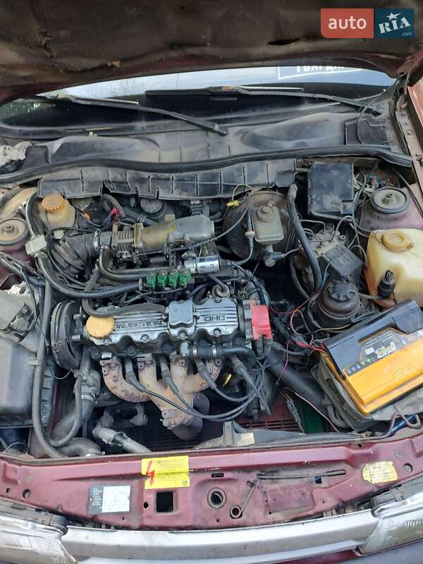 Седан Opel Vectra 1989 в Обухове