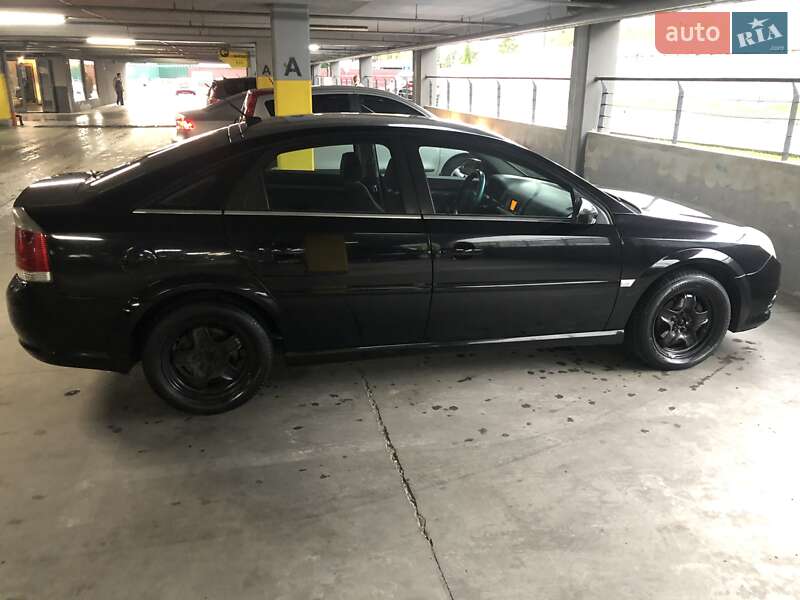Ліфтбек Opel Vectra 2006 в Львові
