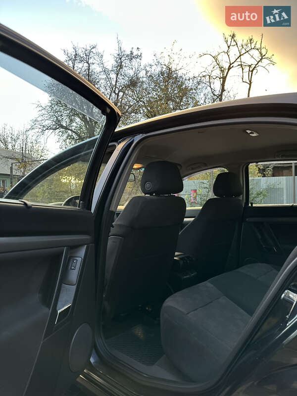 Седан Opel Vectra 2006 в Трускавце