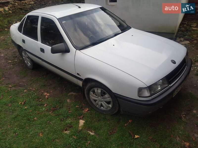 Седан Opel Vectra 1992 в Бориславі