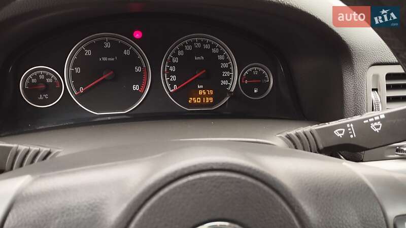 Лифтбек Opel Vectra 2006 в Николаеве фото 7 Лифтбек Opel Vectra 2006 в Николаеве