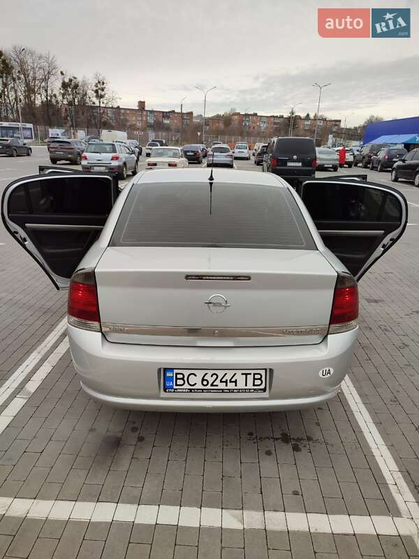 Седан Opel Vectra 2008 в Умани