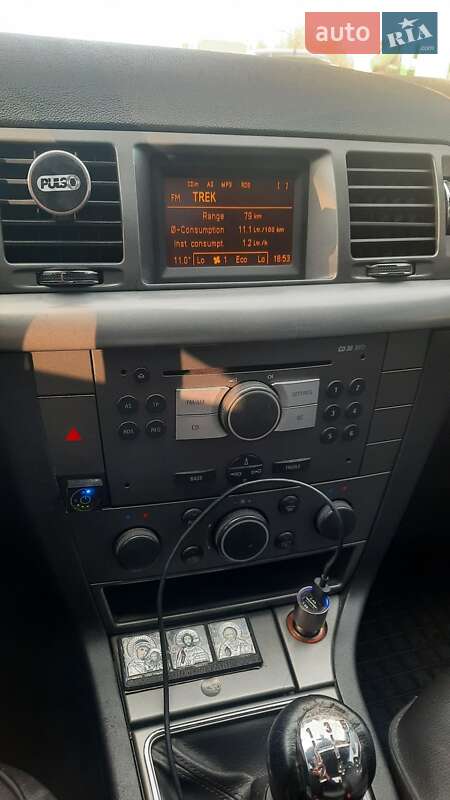 Седан Opel Vectra 2007 в Ровно