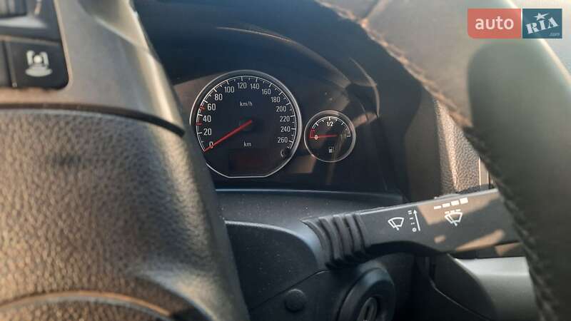 Седан Opel Vectra 2007 в Ровно