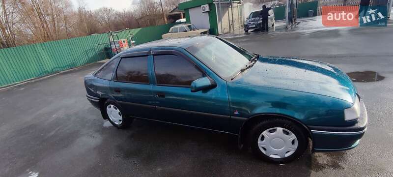 Ліфтбек Opel Vectra 1994 в Малині