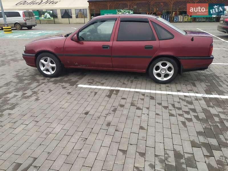 Седан Opel Vectra 1991 в Калуші