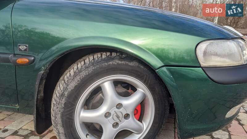 Седан Opel Vectra 1996 в Полтаві