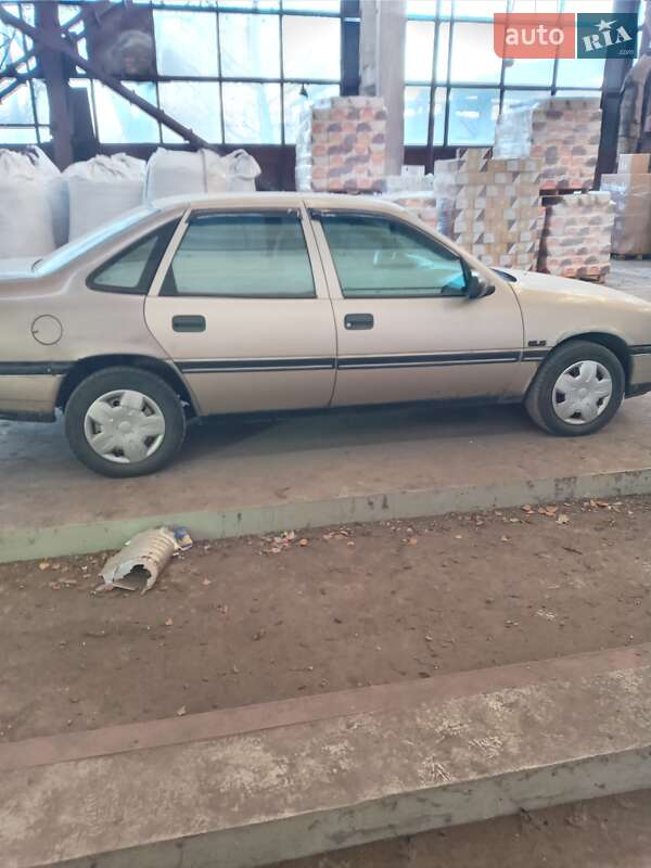 Седан Opel Vectra 1990 в Нежине
