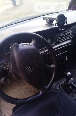 Седан Opel Vectra 1998 в Запорожье