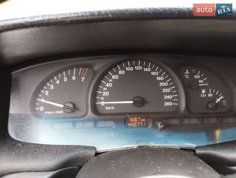 Седан Opel Vectra 1997 в Хмельницком