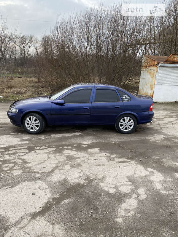 Седан Opel Vectra 1997 в Тернополе