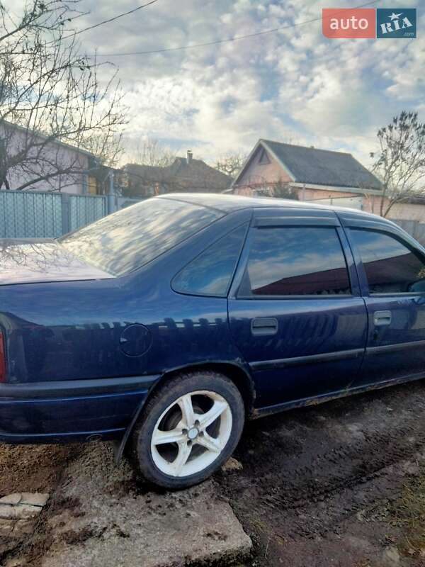 Седан Opel Vectra 1989 в Полтаве