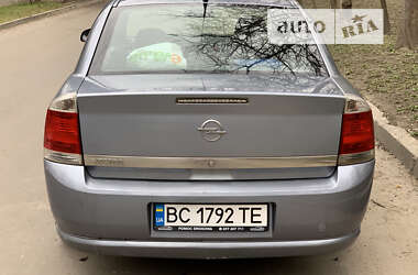 Седан Opel Vectra 2005 в Львове