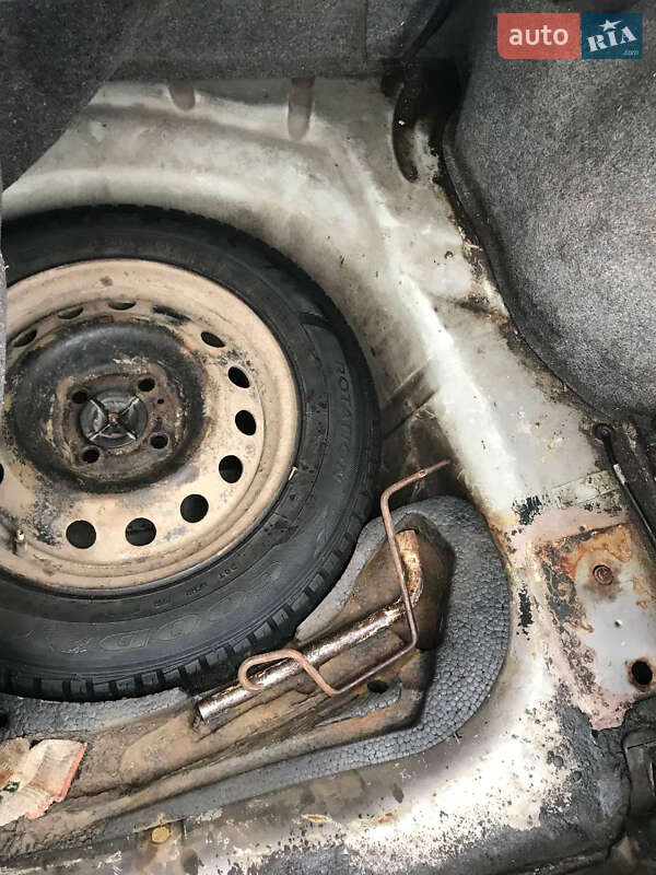 Седан Opel Vectra 1989 в Яворове