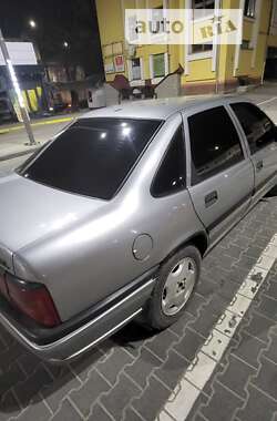 Седан Opel Vectra 1995 в Тернополе
