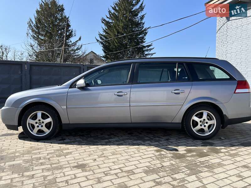 Універсал Opel Vectra 2004 в Радехові