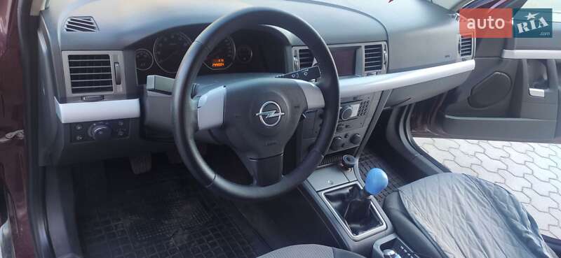 Универсал Opel Vectra 2004 в Луцке