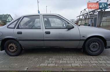 Седан Opel Vectra 1990 в Самборі