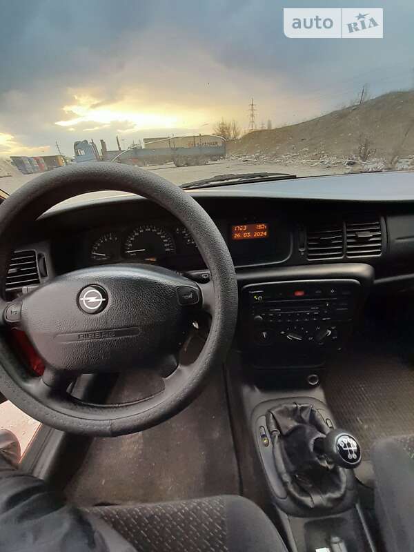 Лифтбек Opel Vectra 1998 в Днепре