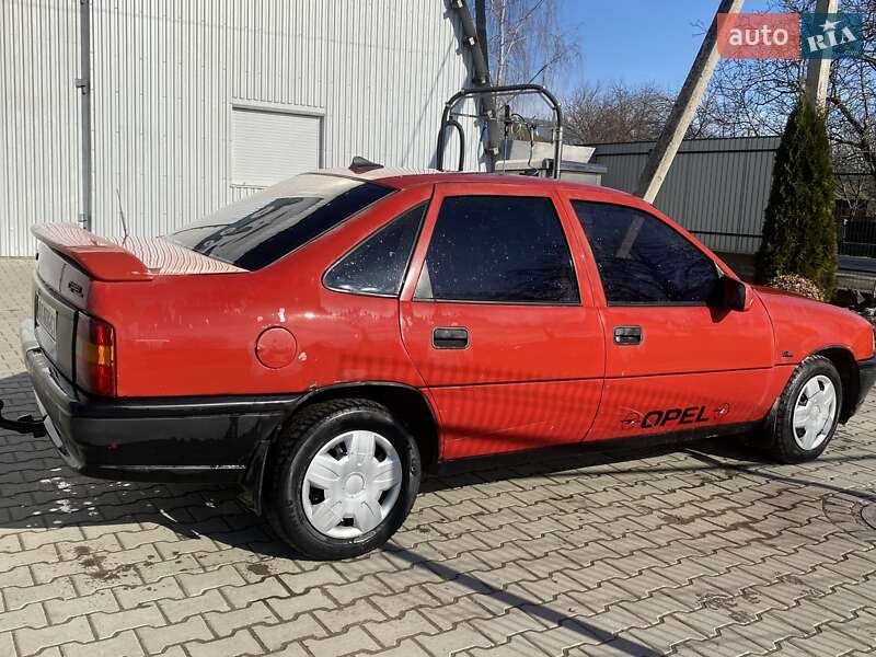 Седан Opel Vectra 1992 в Косові