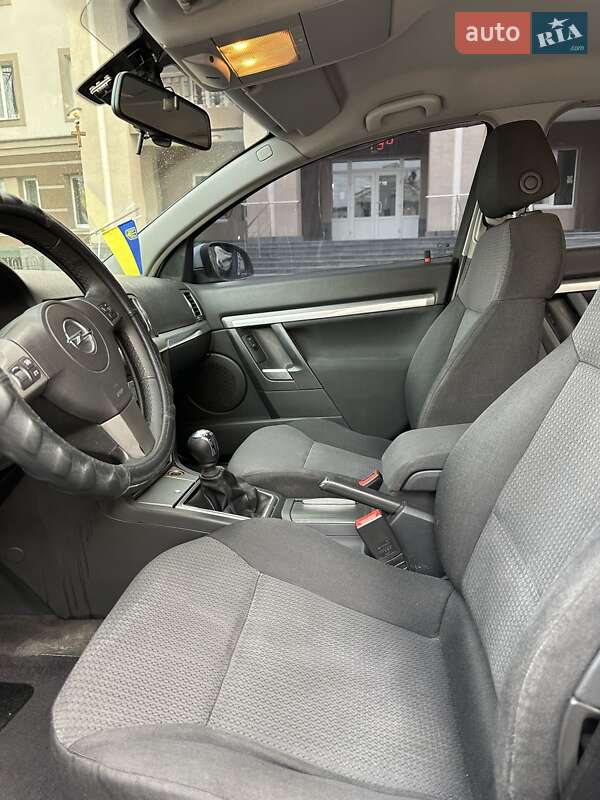 Седан Opel Vectra 2006 в Виннице