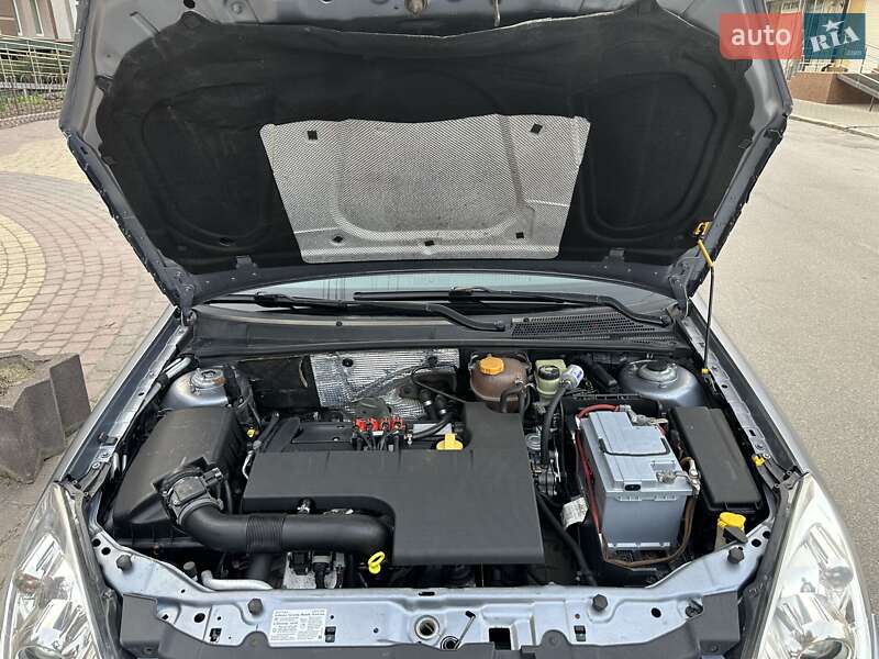 Седан Opel Vectra 2006 в Виннице