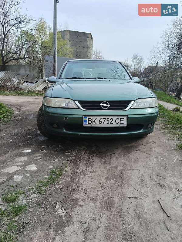 Седан Opel Vectra 2000 в Луцке