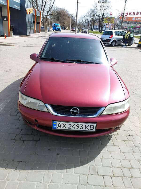 Седан Opel Vectra 1999 в Харькове