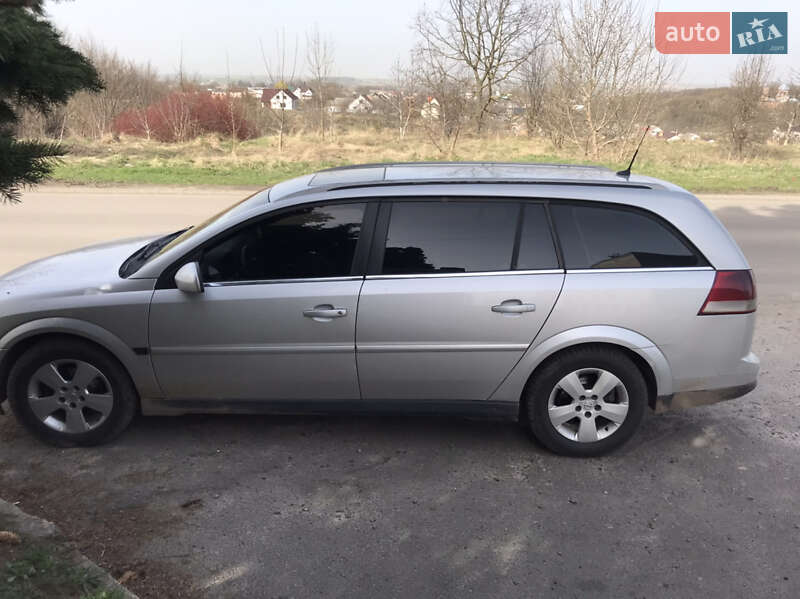 Универсал Opel Vectra 2004 в Луцке