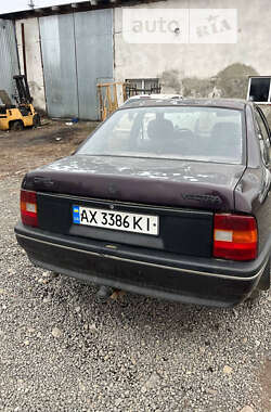 Седан Opel Vectra 1992 в Хусте