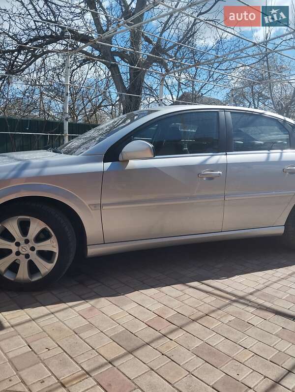 Седан Opel Vectra 2008 в Чечельнику